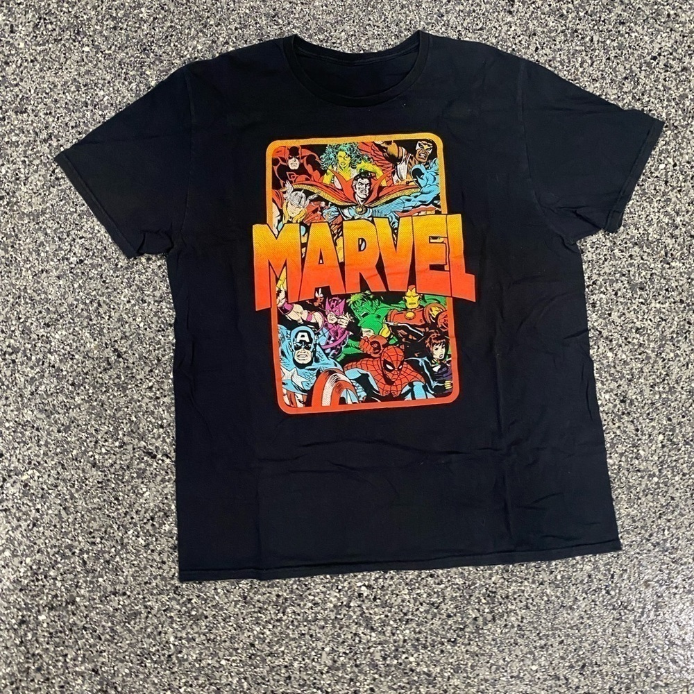 Marvel Comics Graphic Animated T-Shirt - Picture 3 of 6